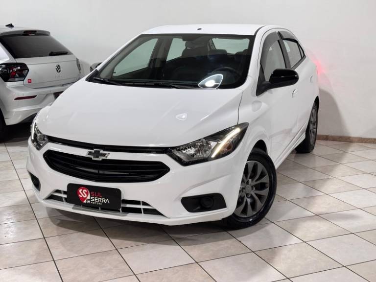 CHEVROLET - ONIX - 2020/2021 - Branca - R$ 59.900,00