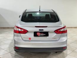 FORD - FOCUS - 2013/2014 - Prata - R$ 47.900,00