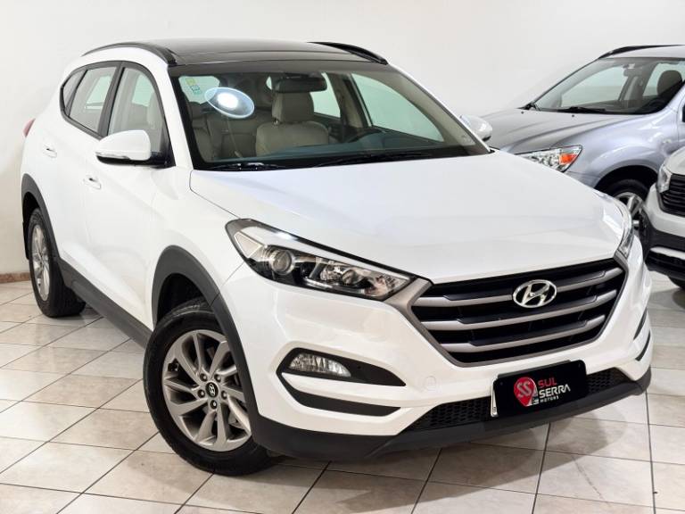 HYUNDAI - TUCSON - 2021/2022 - Branca - R$ 124.900,00