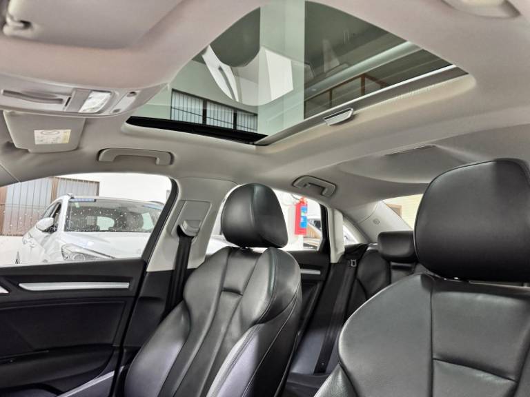 AUDI - A3 - 2015/2015 - Preta - R$ 87.900,00
