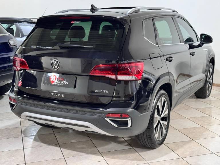 VOLKSWAGEN - TAOS - 2023/2023 - Preta - R$ 154.900,00