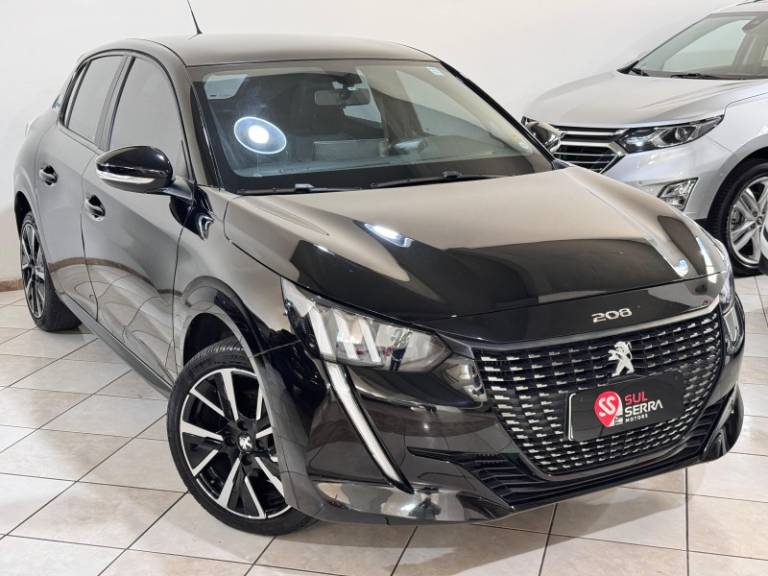 PEUGEOT - 208 - 2023/2024 - Preta - R$ 98.900,00