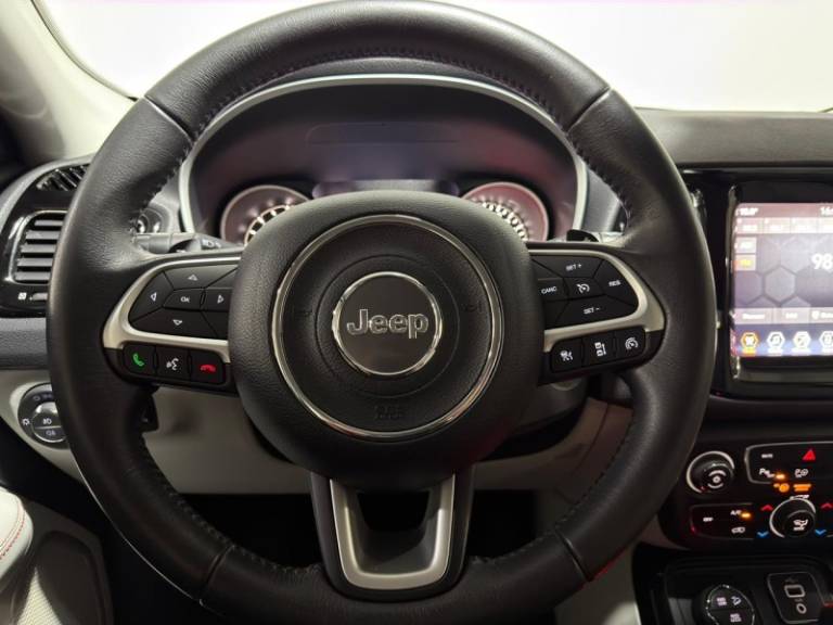 JEEP - COMPASS - 2020/2020 - Preta - R$ 124.900,00