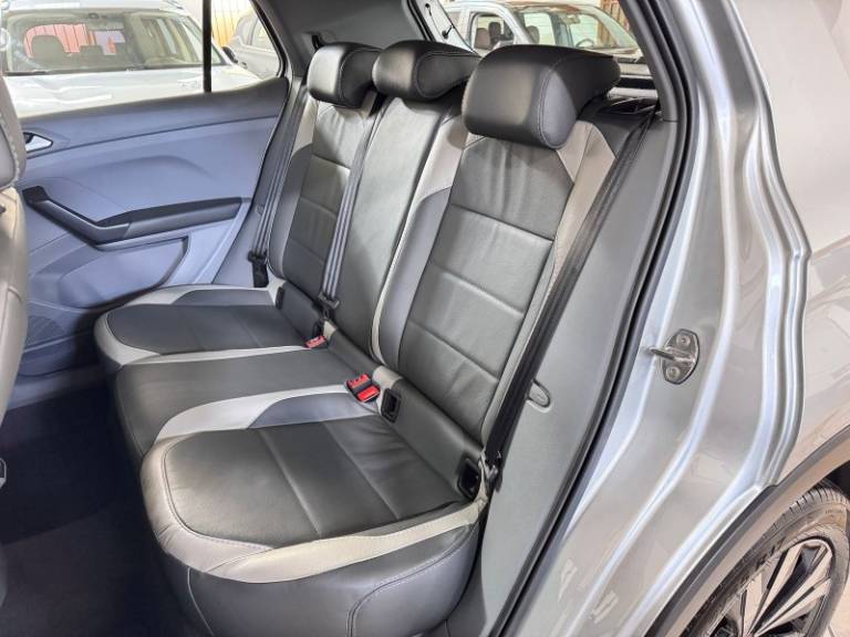 VOLKSWAGEN - T-CROSS - 2020/2021 - Prata - R$ 99.900,00