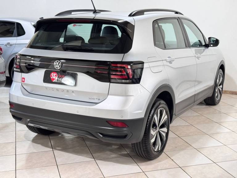 VOLKSWAGEN - T-CROSS - 2020/2021 - Prata - R$ 99.900,00