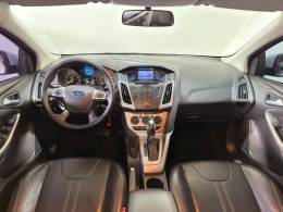 FORD - FOCUS - 2013/2014 - Prata - R$ 47.900,00