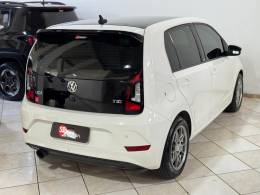 VOLKSWAGEN - UP - 2018/2018 - Branca - R$ 59.900,00