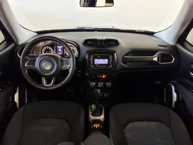 JEEP - RENEGADE - 2016/2017 - Preta - R$ 68.900,00