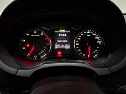 AUDI - A3 - 2015/2015 - Preta - R$ 87.900,00