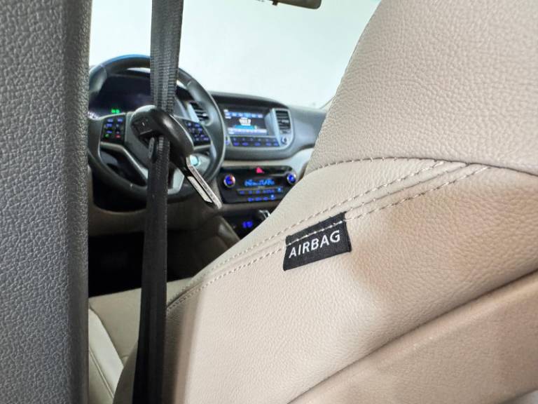 HYUNDAI - TUCSON - 2021/2022 - Branca - R$ 126.900,00