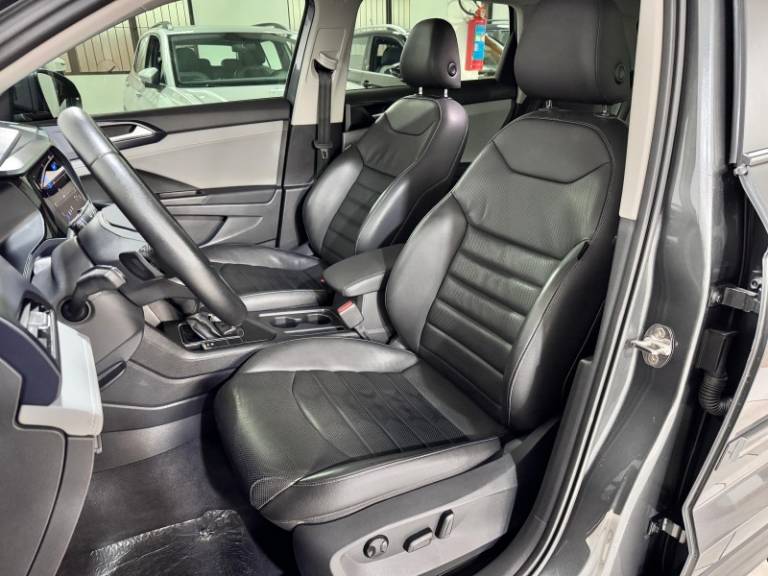 VOLKSWAGEN - TAOS - 2021/2022 - Cinza - R$ 129.900,00