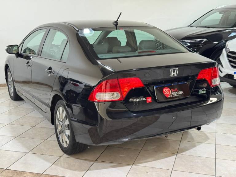 HONDA - CIVIC - 2010/2010 - Preta - R$ 55.900,00