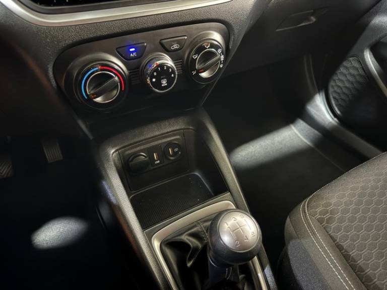 HYUNDAI - HB20 - 2020/2021 - Preta - R$ 59.900,00