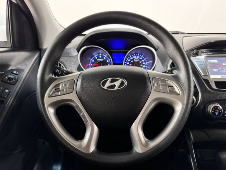 HYUNDAI - IX35 - 2015/2016 - Branca - R$ 79.900,00