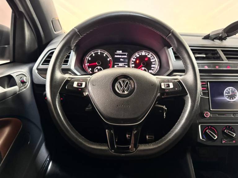 VOLKSWAGEN - SAVEIRO - 2019/2020 - Branca - R$ 84.900,00