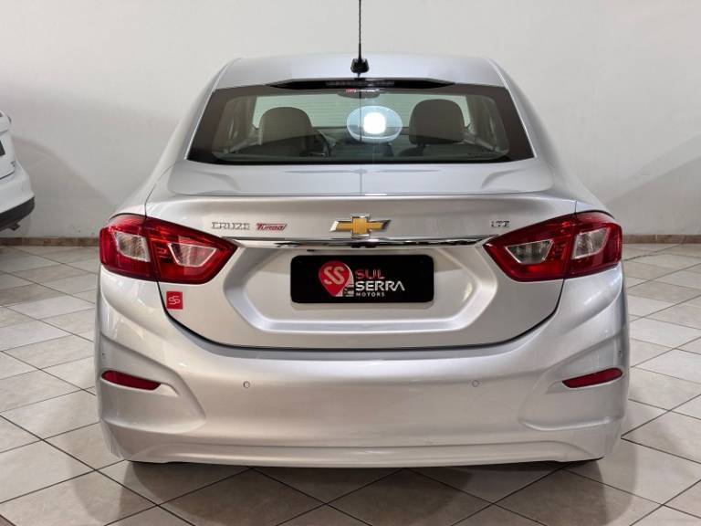CHEVROLET - CRUZE - 2016/2017 - Prata - R$ 84.900,00