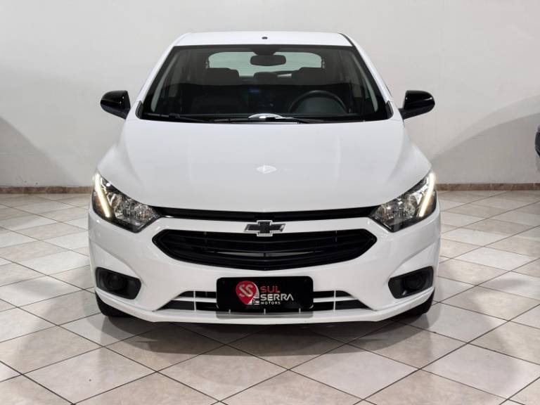 CHEVROLET - ONIX - 2020/2021 - Branca - R$ 59.900,00