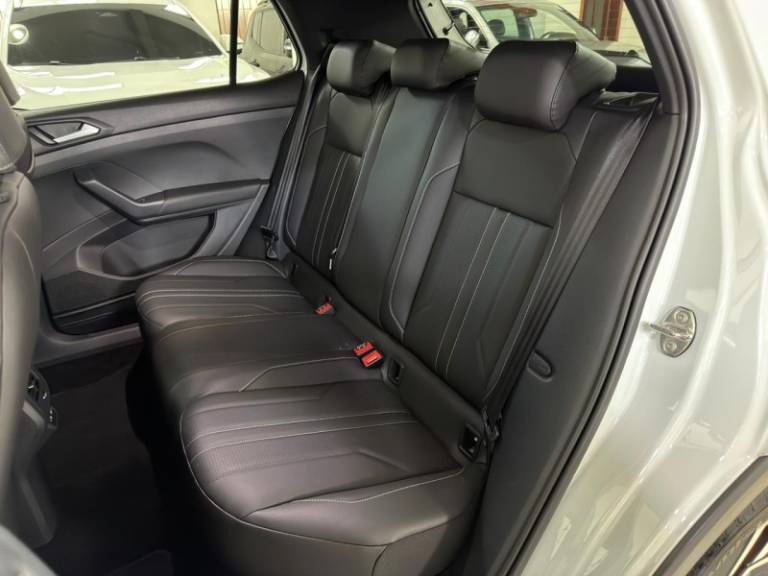 VOLKSWAGEN - T-CROSS - 2024/2025 - Branca - R$ 151.900,00