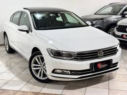 VOLKSWAGEN - PASSAT - 2018/2018 - Branca - R$ 149.900,00