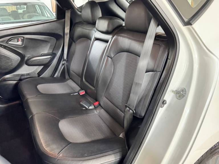 HYUNDAI - IX35 - 2015/2016 - Branca - R$ 79.900,00