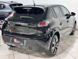 PEUGEOT - 208 - 2023/2024 - Preta - R$ 98.900,00