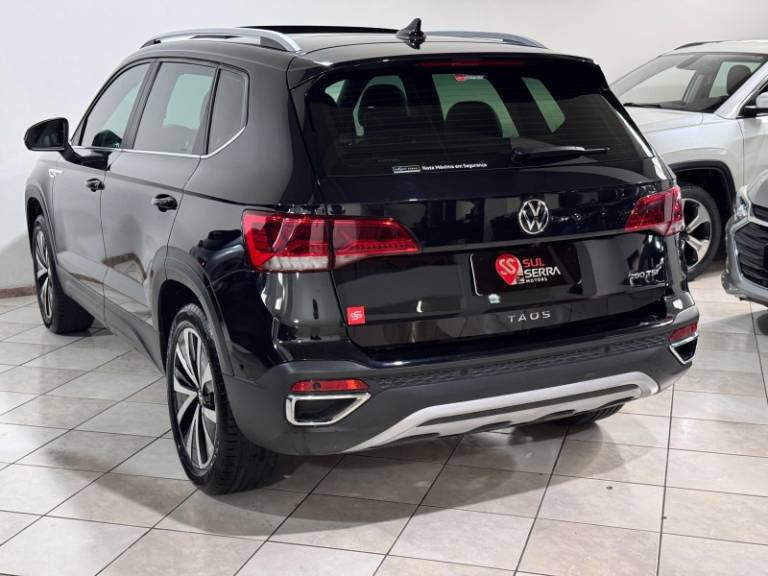 VOLKSWAGEN - TAOS - 2023/2023 - Preta - R$ 154.900,00