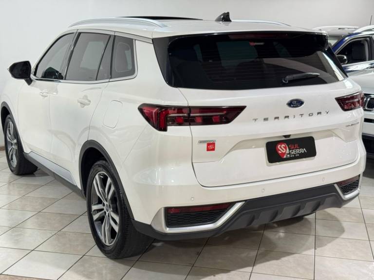 FORD - TERRITORY - 2024/2024 - Branca - R$ 189.900,00