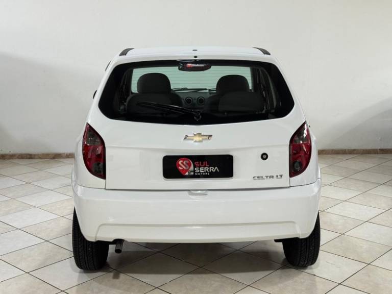 CHEVROLET - CELTA - 2014/2015 - Branca - R$ 36.900,00