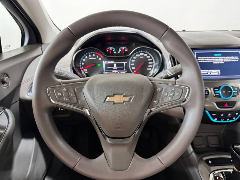CHEVROLET - CRUZE - 2016/2017 - Prata - R$ 84.900,00