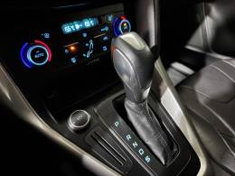 FORD - FOCUS - 2015/2016 - Branca - R$ 58.900,00