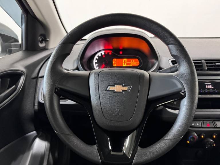 CHEVROLET - ONIX - 2020/2021 - Branca - R$ 59.900,00