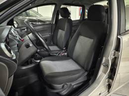 FORD - FIESTA - 2013/2014 - Bronze - R$ 37.900,00