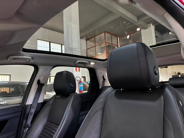 LAND ROVER - DISCOVERY SPORT - 2021/2021 - Vermelha - R$ 199.900,00