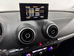 AUDI - A3 - 2015/2015 - Preta - R$ 87.900,00