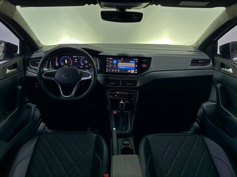 VOLKSWAGEN - VIRTUS - 2024/2024 - Branca - R$ 127.900,00