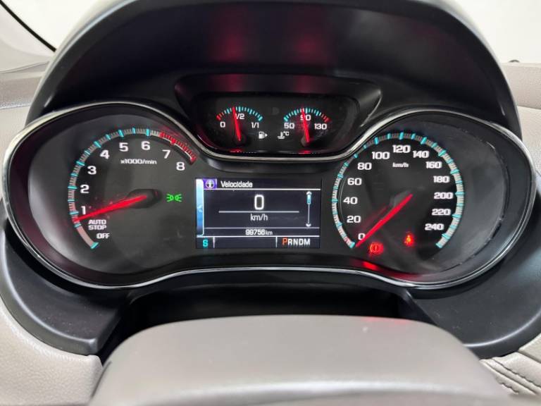CHEVROLET - CRUZE - 2016/2017 - Prata - R$ 84.900,00