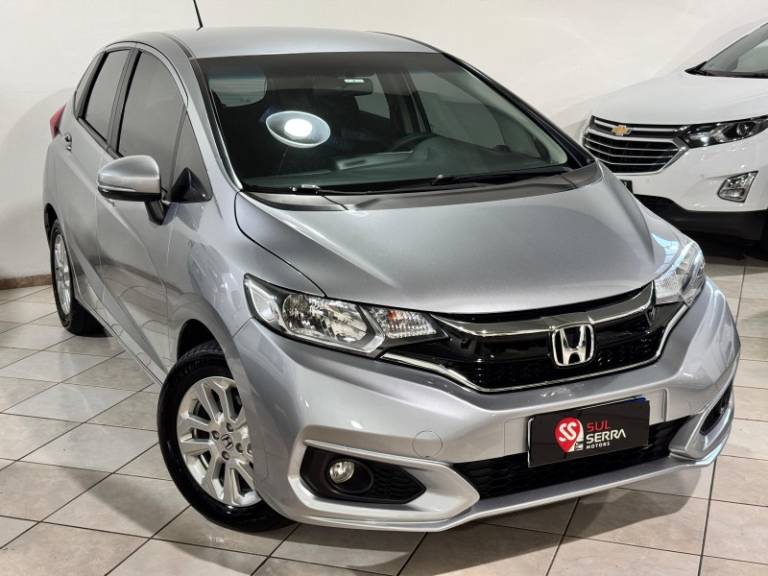 HONDA - FIT - 2018/2018 - Prata - R$ 76.900,00