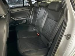 VOLKSWAGEN - VIRTUS - 2024/2024 - Branca - R$ 127.900,00