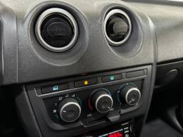 CHEVROLET - CELTA - 2014/2015 - Branca - R$ 36.900,00