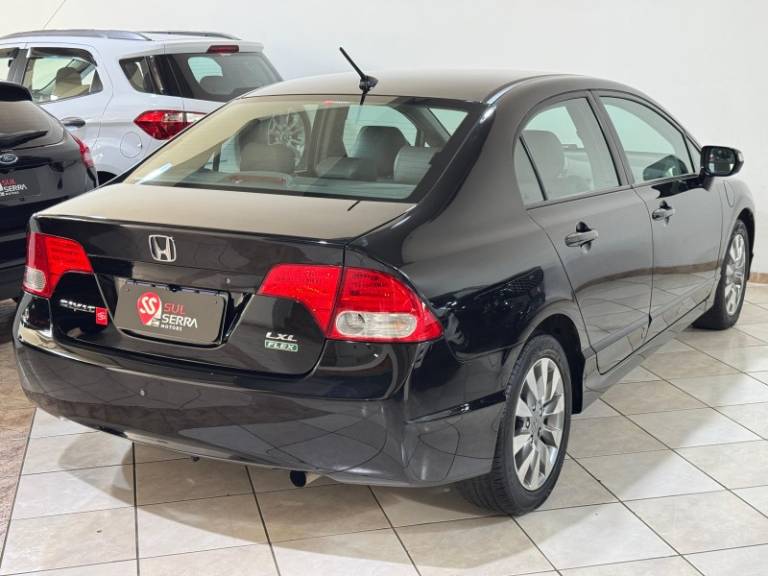 HONDA - CIVIC - 2010/2010 - Preta - R$ 55.900,00
